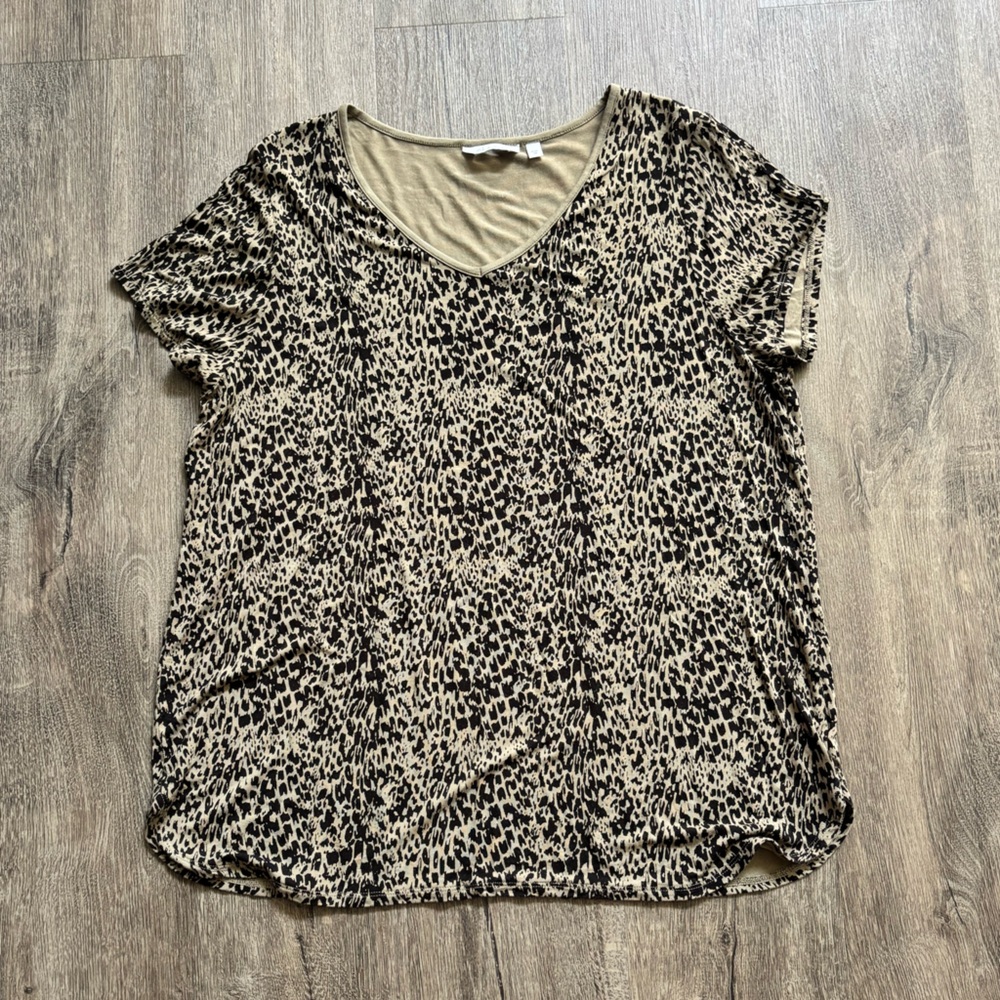 🍒 3 for $10 🍒 Animal Print Tee